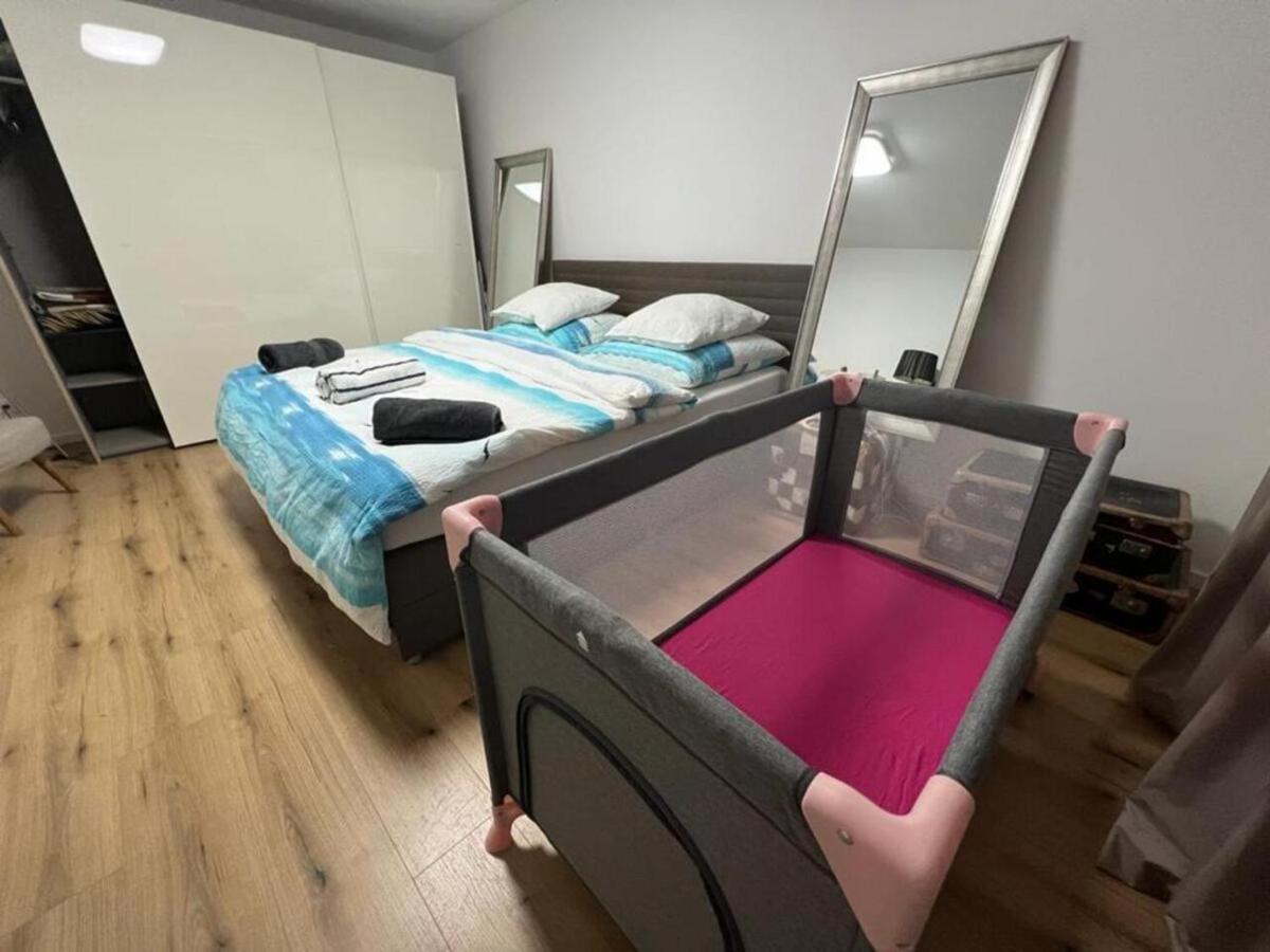 Stylish 1-Bedroom Condo Close To Exhibition Square Basel Eksteriør bilde